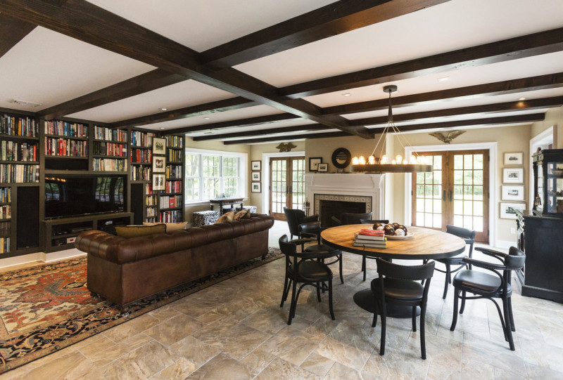 Beautiful Interior Designed Living Room and Family Room for Happy Farmhouse